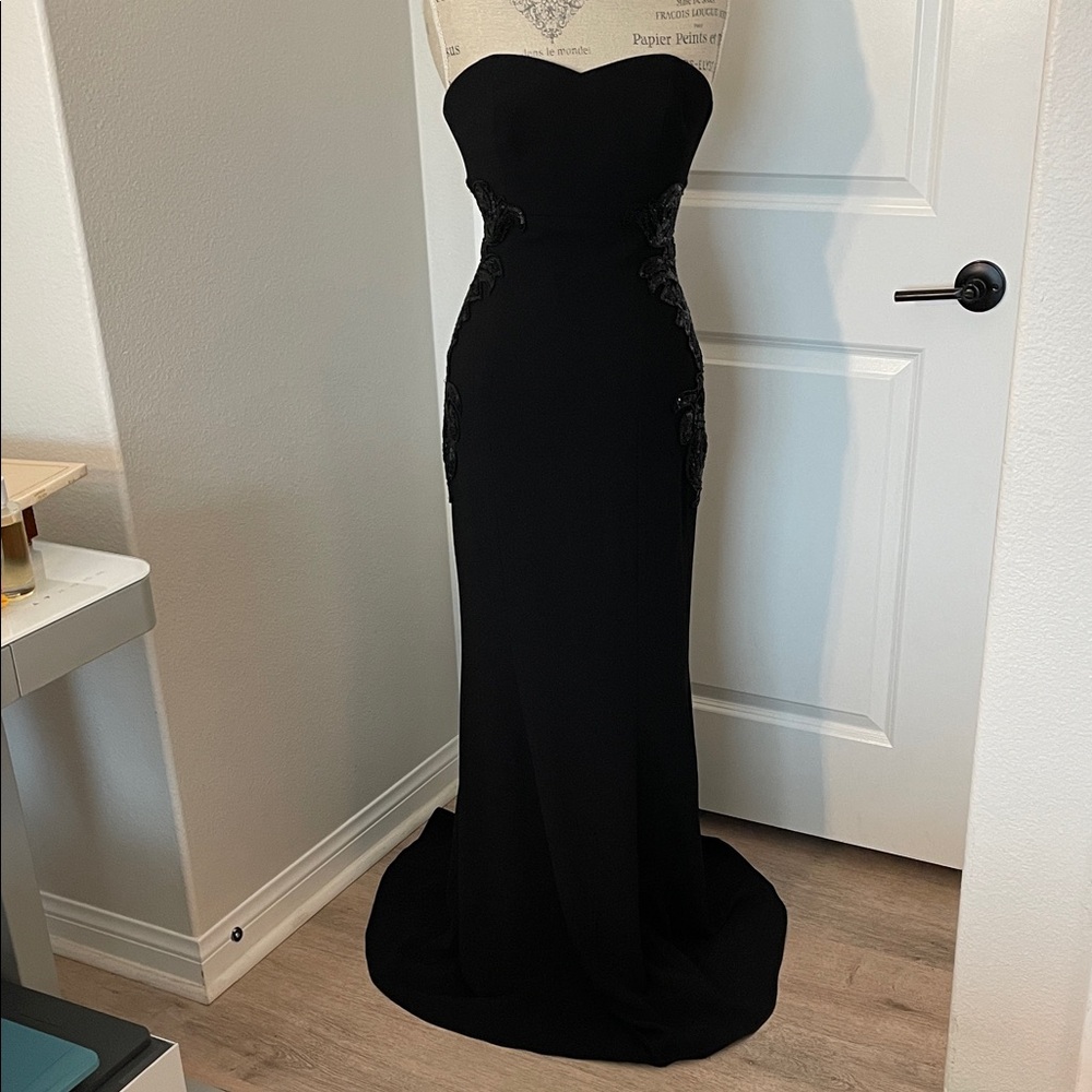 Elegant Black Strapless Evening Gown